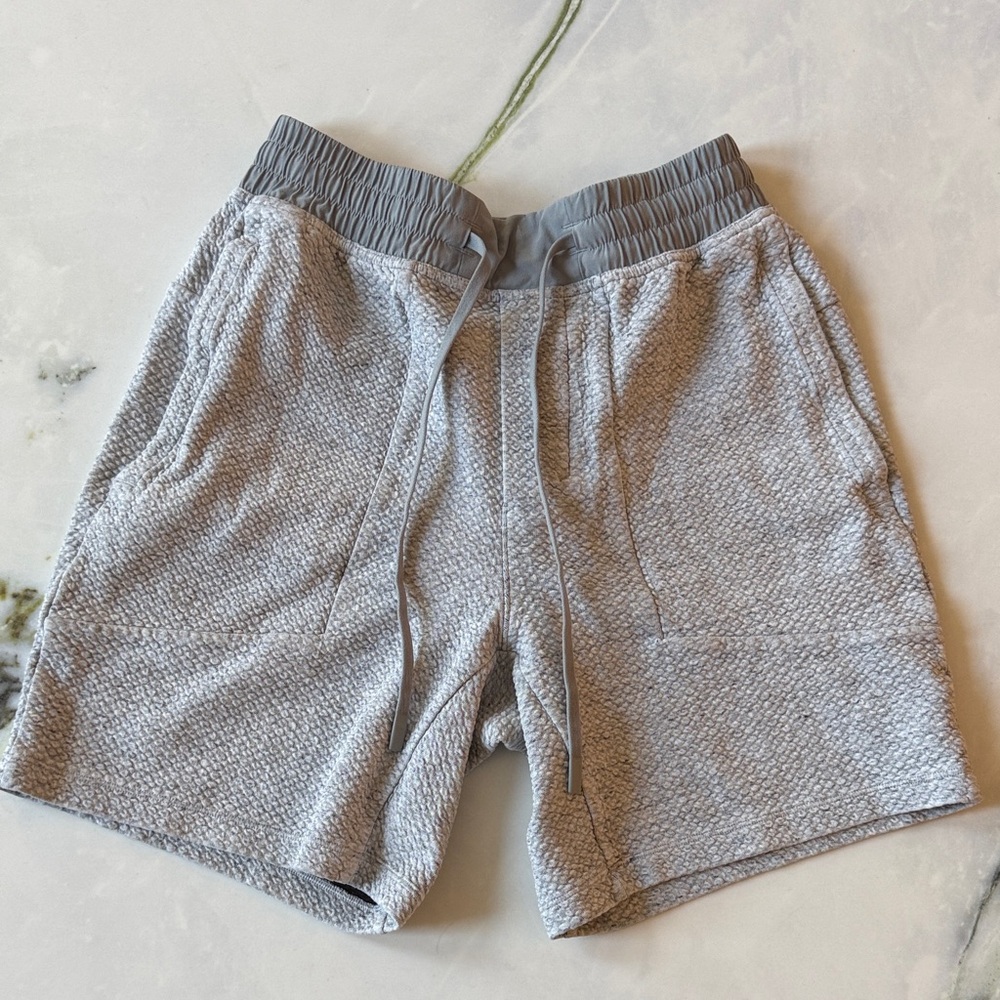 Men’s Lululemon Textured Double-Knit Cotton Gray Shorts- S